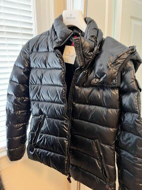 Moncler Bady Size S / 1 -Glossy Black Quilted Puffer Jacket with Detachable Hood